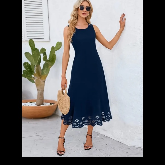 Navy tank dress - Picture 2 of 3